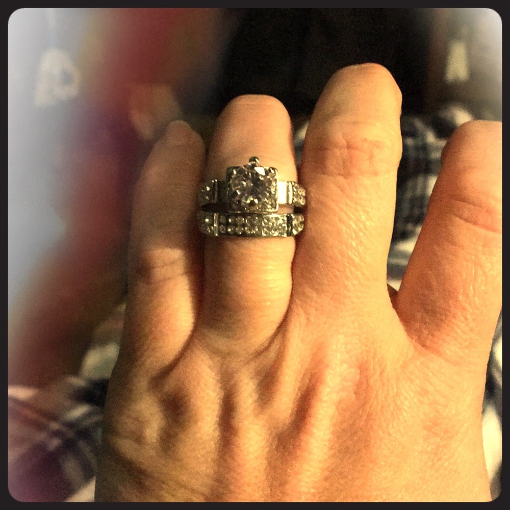 Cubic zirconia size 6 engagement ring with band